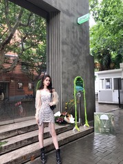 001