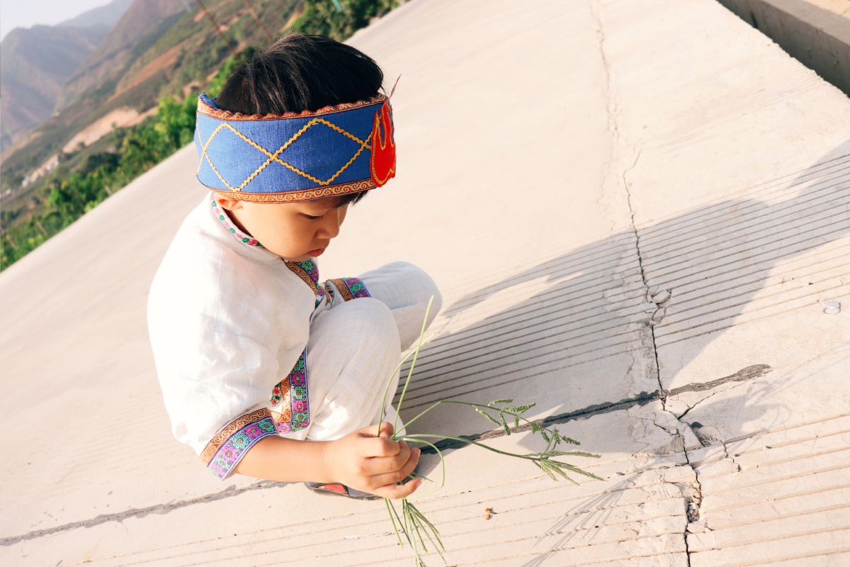 傣家小卜冒小卜少