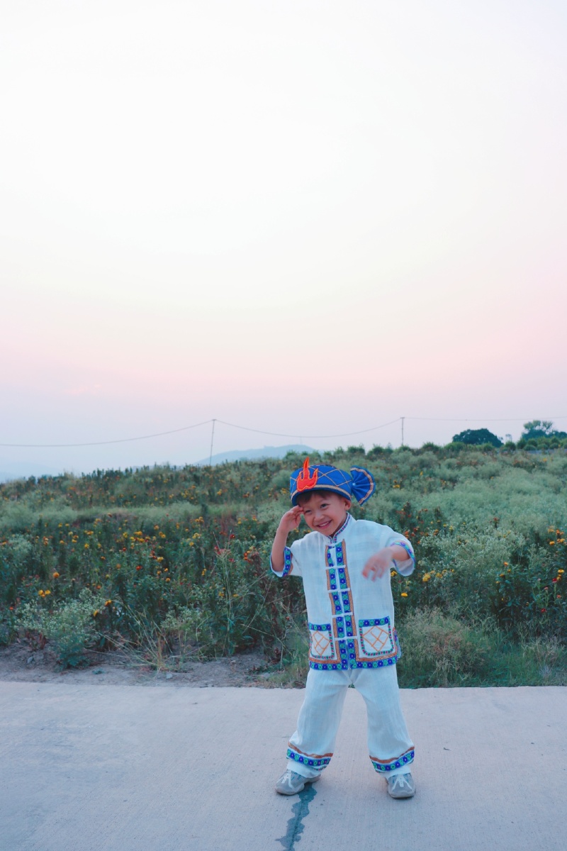 傣家小卜冒小卜少