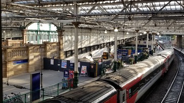 767810