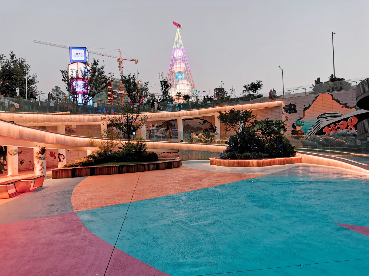 打卡华熙528艺术村