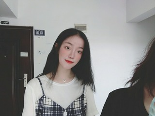 1670354