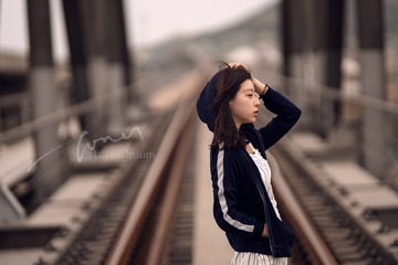001