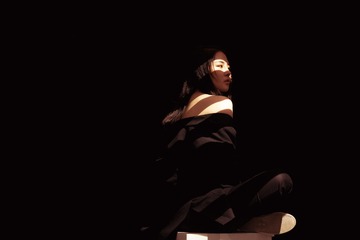 001