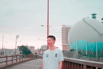 001
