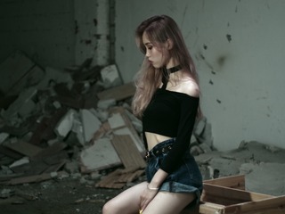706393
