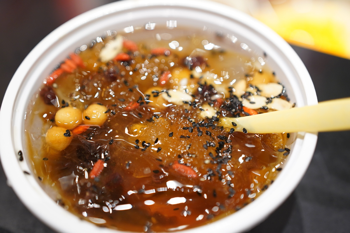 重庆名小吃一一冰粉