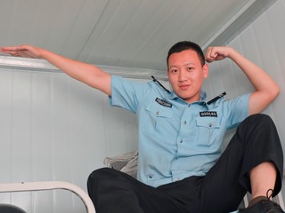 738154