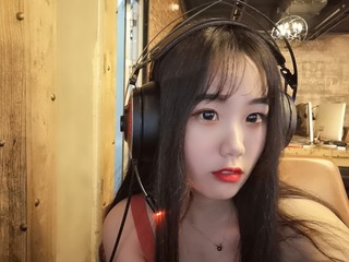 993681