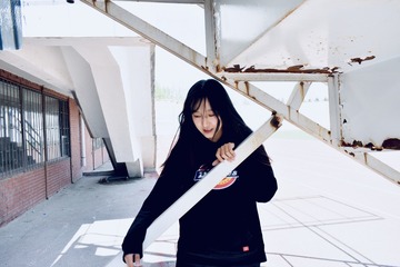 001