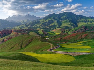 卓尔山