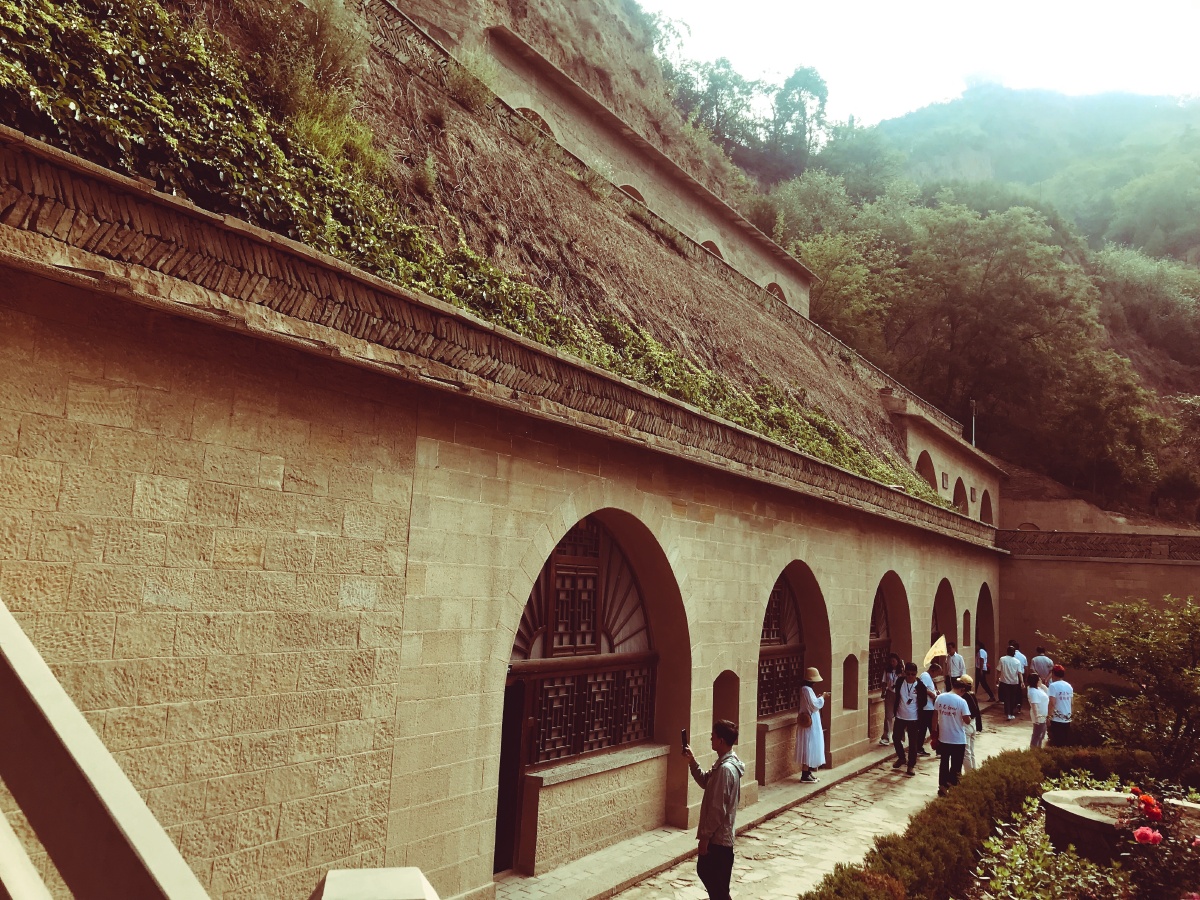 红色之旅延安窑洞宝塔山枣园杨家岭