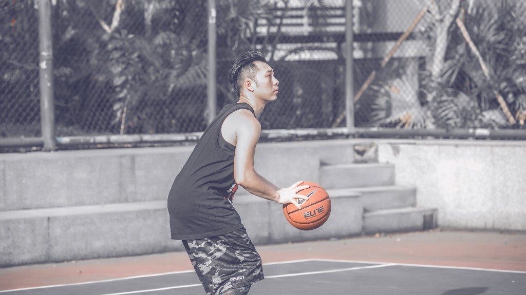 BALL IS LIVE
