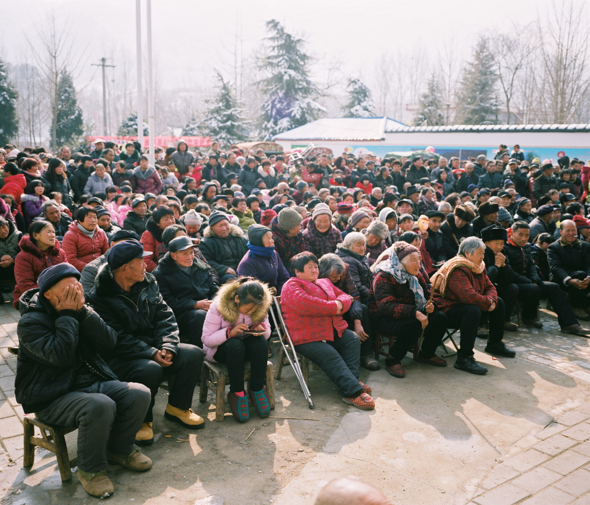 看戏- 摄影师王攀photoing - 图虫