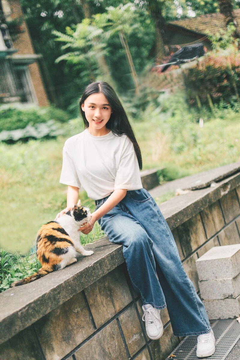 198925985.jpg