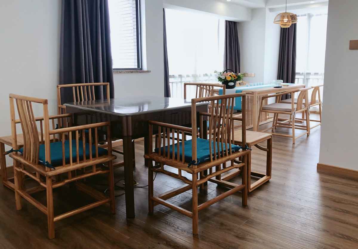 一杯清茶两壶浊酒三五好友四季常有方拙茶酒馆