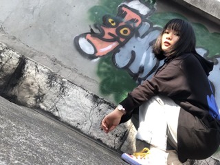 001