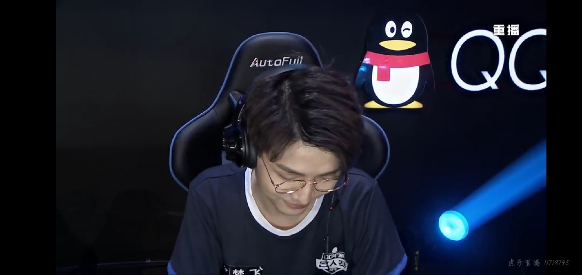 梦飞! - 双下巴的女孩 - 图虫