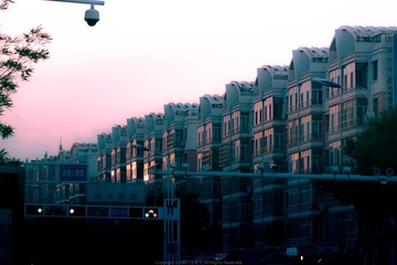 2007945