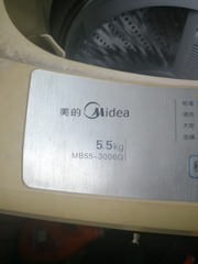 1663868