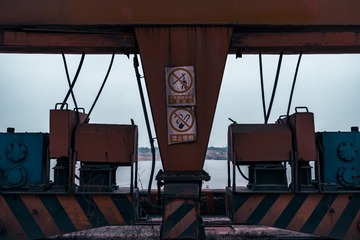 63363