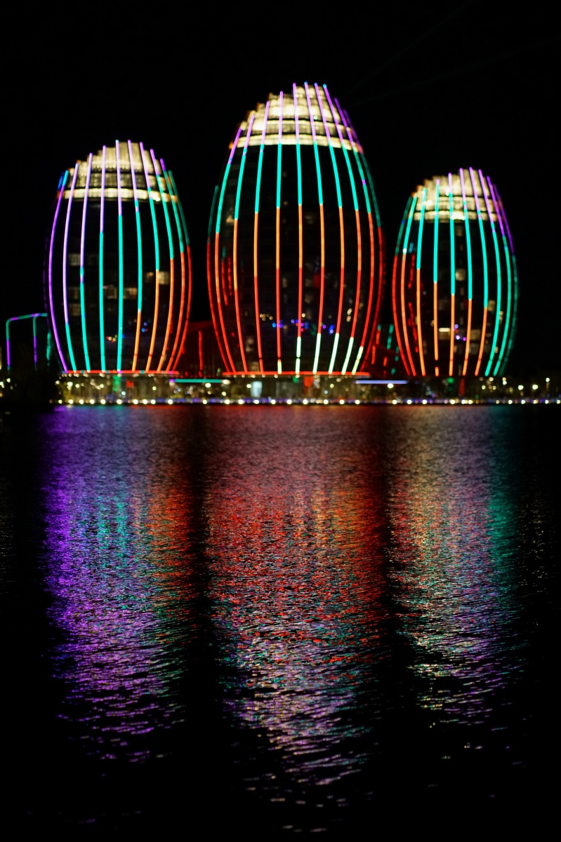 南康家居小镇建筑夜景倒影宛如仙境