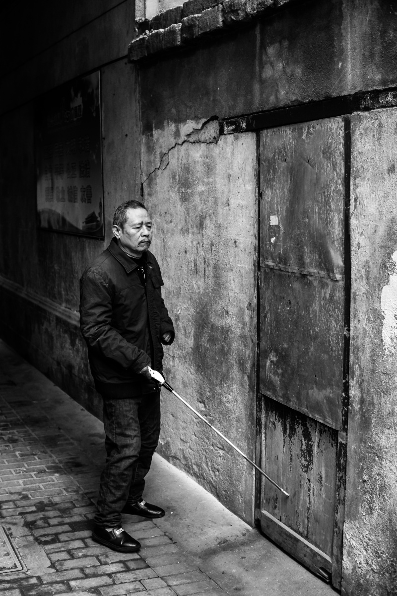 没有人看得见就算他们都睁着眼睛