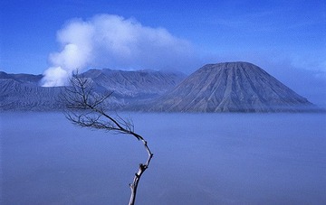 婆罗摩火山