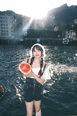 001
