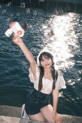 001