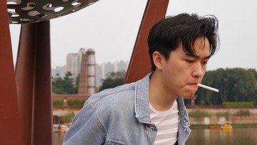 001