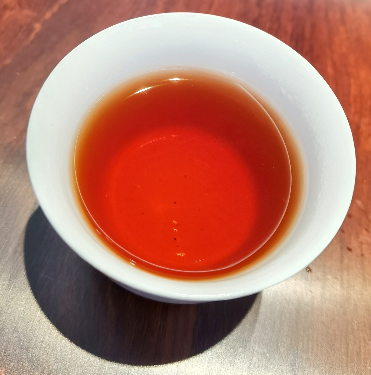 一杯浓茶待客来