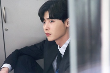 1607399