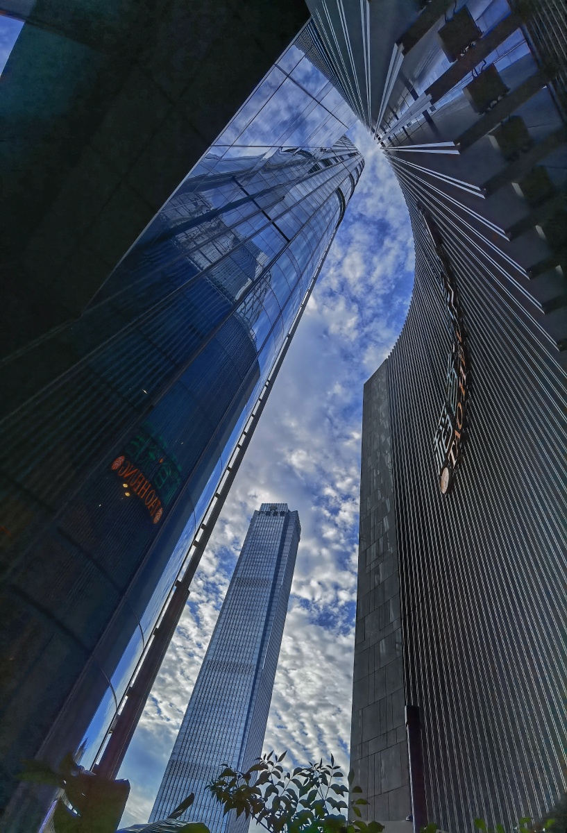 都市地标南宁的东盟商务区高楼林立各种视角让都市的天空更现精彩这是