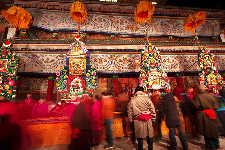甘南拉卜楞寺正月法会，酥油花盛大场面，难得一见！