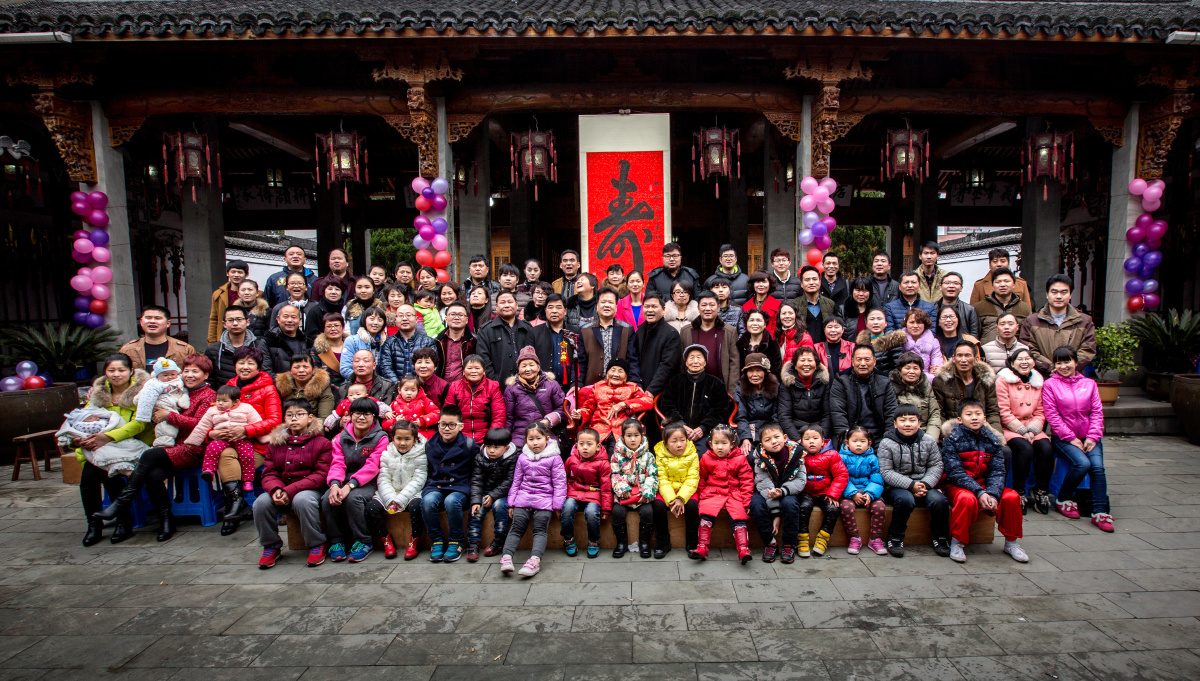 张志坤《五世同堂》