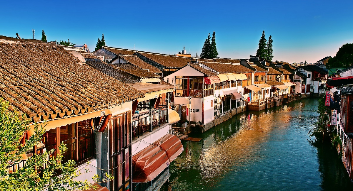 大莲湖畔古乡镇