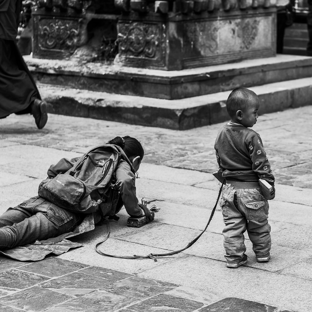 逝去的童趣 - 黑白, 街拍, 纪实, 街拍中国八月