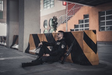 001