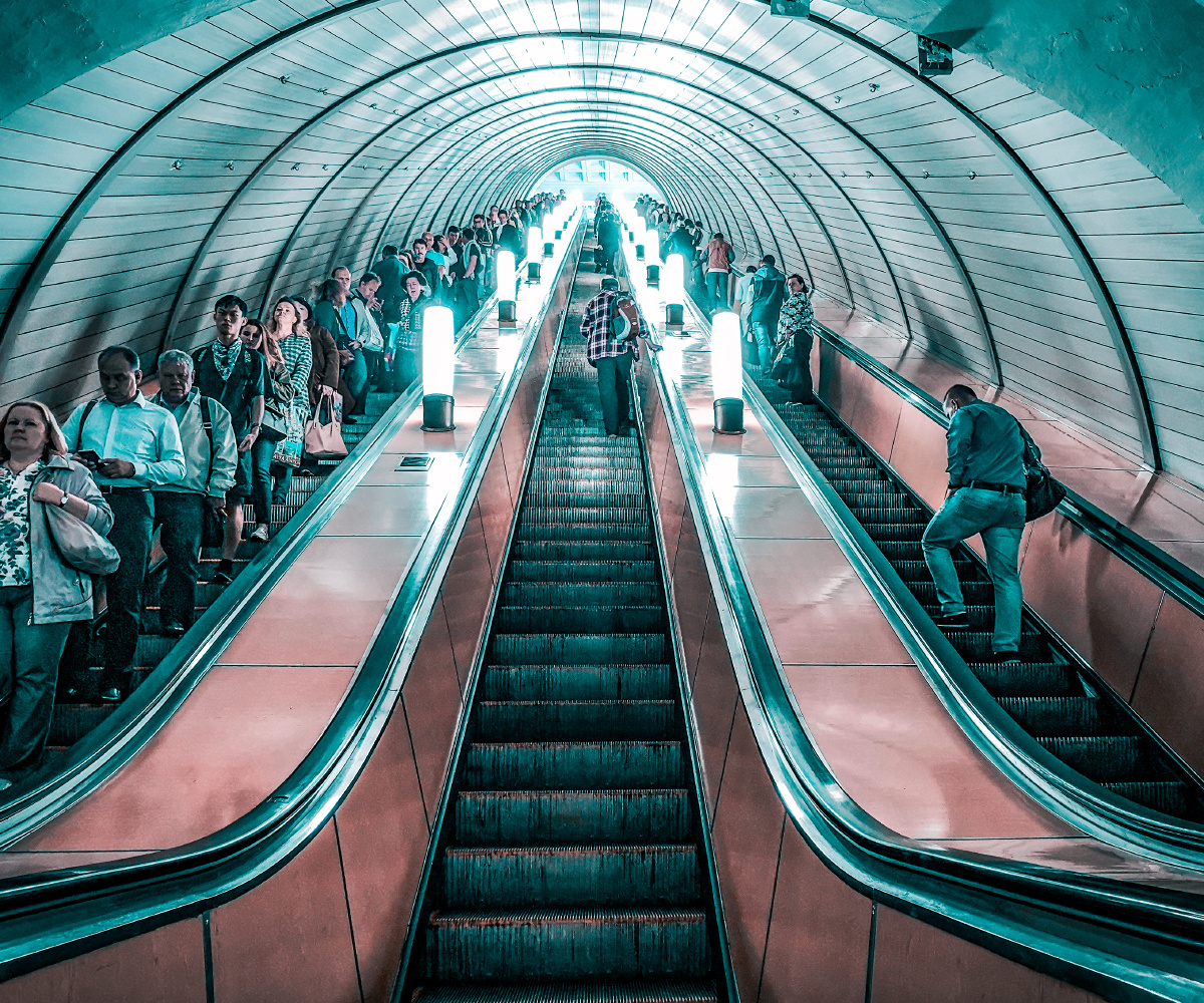 地铁扶梯