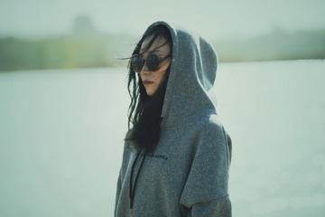 001