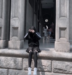 001