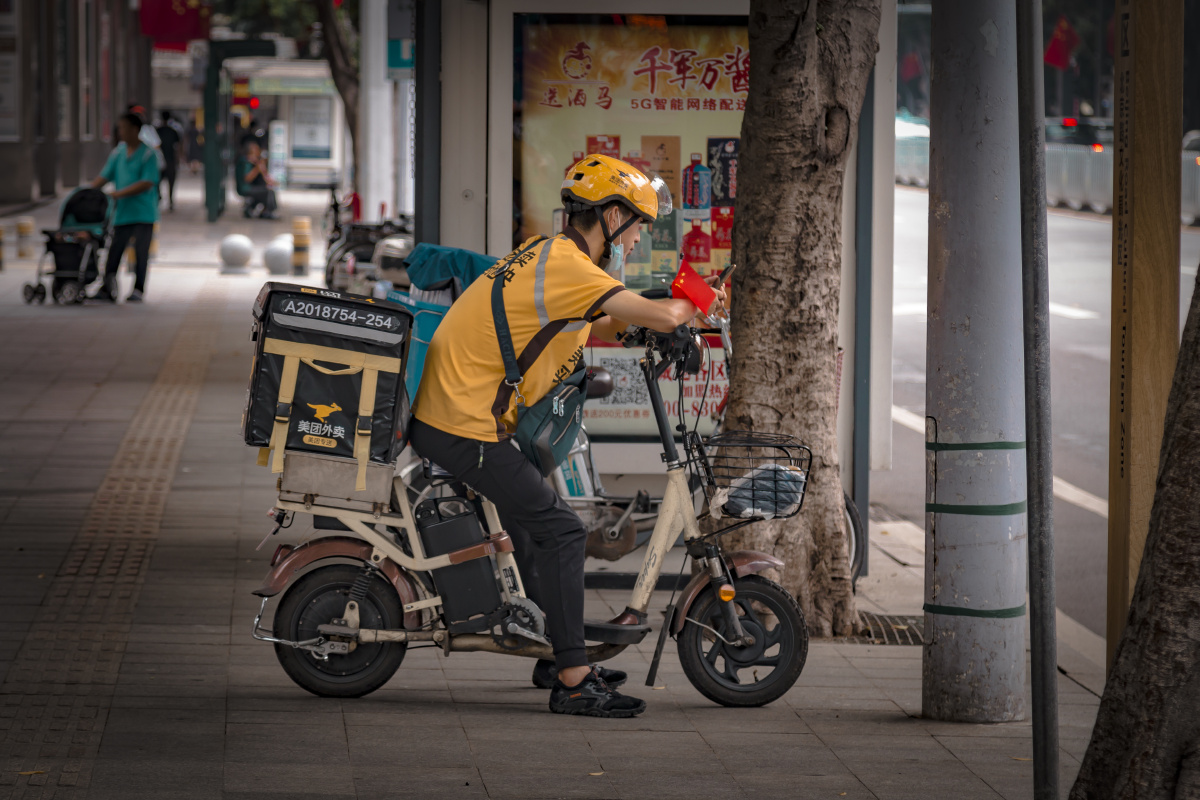 外卖小哥的国庆
