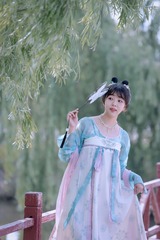 7EE0CF9C-CF26-4527-B86C-F31B4CDD9FBA/L0/001