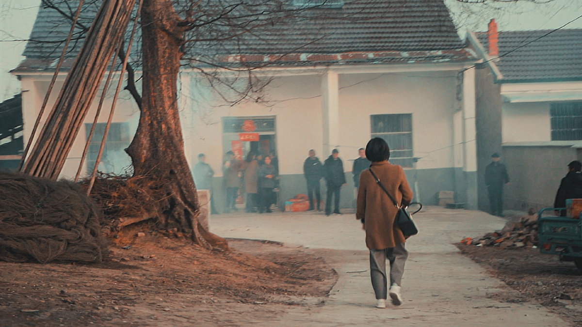 一家人都在等待