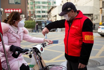 L1004713-济南制锦市老党员崔允峰志愿者-王剑-20200226