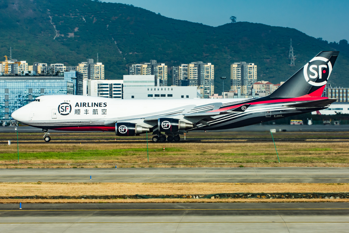 顺丰航空747