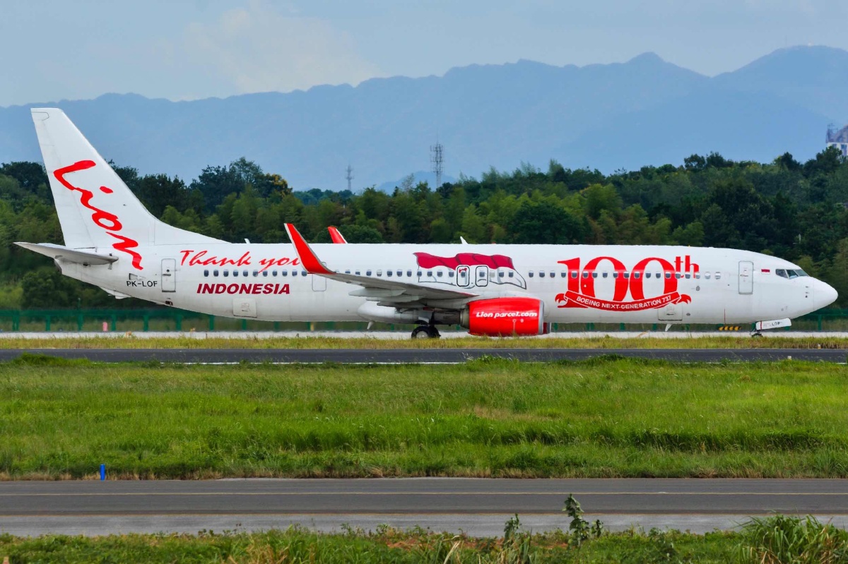 印度尼西亚狮航第100架737