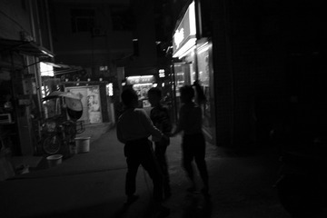 9887C323-CA0E-4623-ACD9-96E5B9A69A5F/L0/001