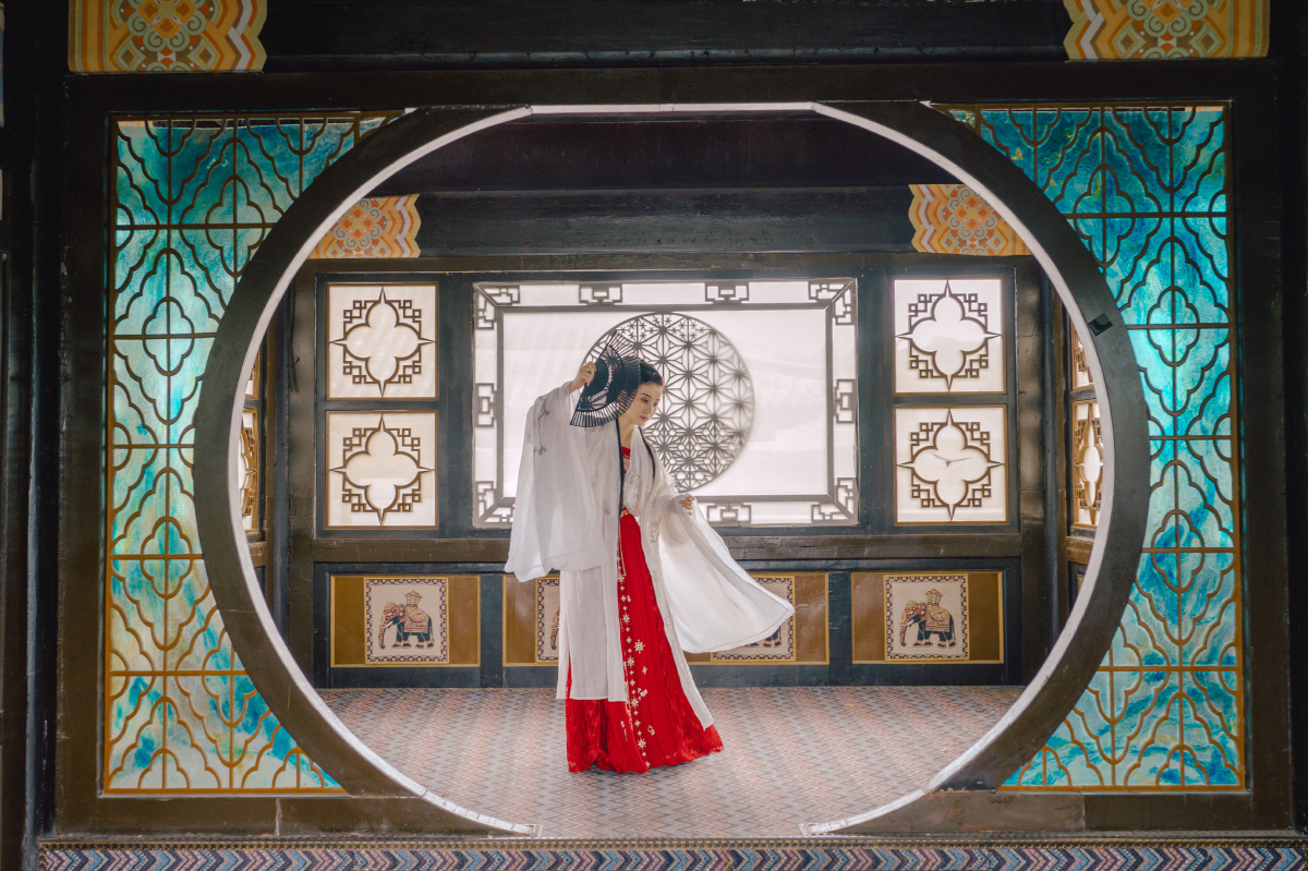 汉服摄影佳人妆楼颙望